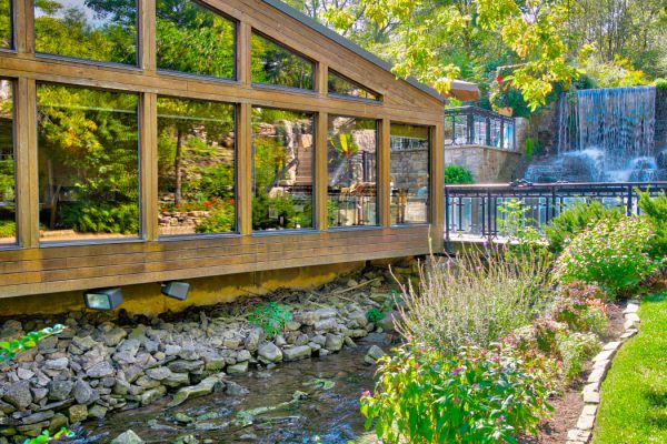 Ancaster Ontario Real Estate Guide